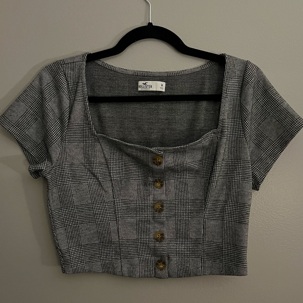 Cropped Hollister Top